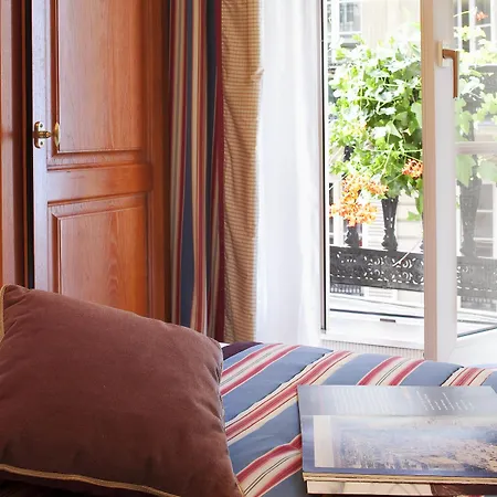 Horset Opera, Western Premier Collection 4*