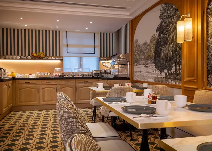 ホテル オテル オルセ オペラ ベスト ウェスタン プレミア コレクション