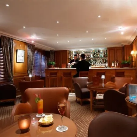 Horset Opera, Western Premier Collection Hotel